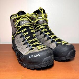 Salewa Alp Flow Mid GTX Mens Hiking Boot - US9 *Practically New*